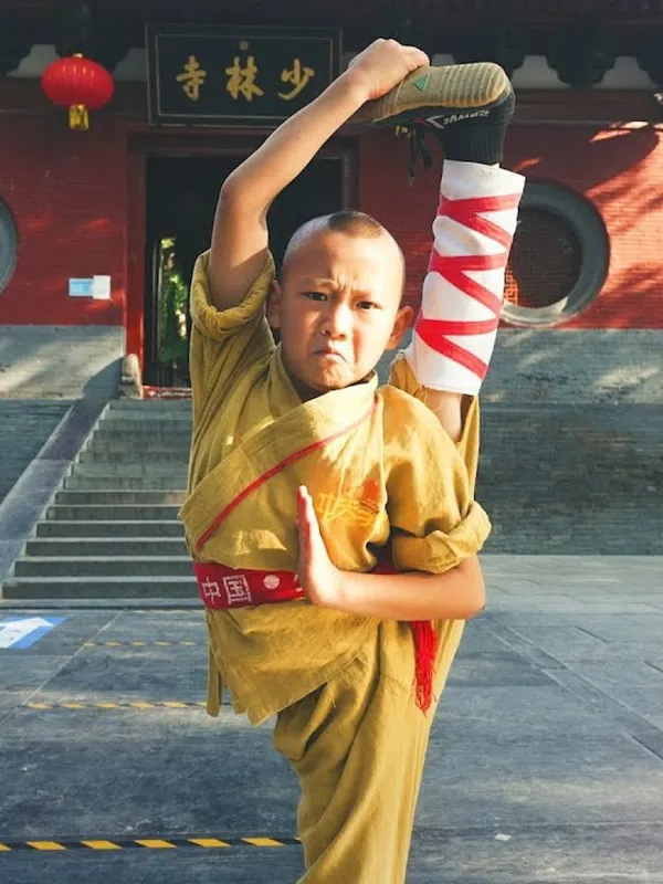 Poster phim Đại Náo Thiếu Lâm Tự trên SubNhanh